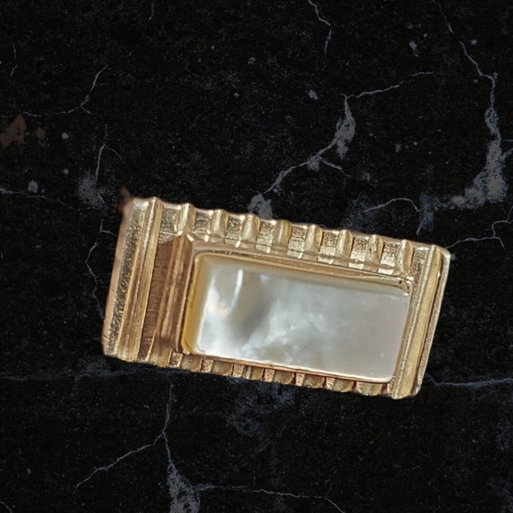 Vintage Mr. John Cuff Links Mother of Pearl Gold Tone - Picture 6 of 10